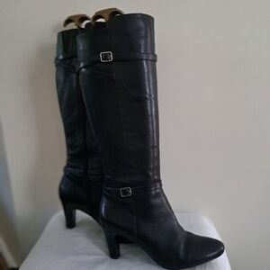 Ralph Lauren Black Leather Model Sandie Sz 10B 2.75" Heel Boots Silver Buckles